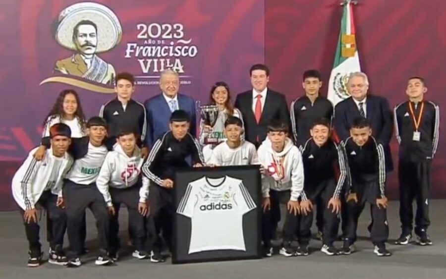 Jóvenes mexicanos ganan competencia internacional World Chalenge Madrid 2023