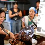 Buscadoras de Guanajuato llevan el Recetario de la comida favorita de sus desaparecidos a CDMX
