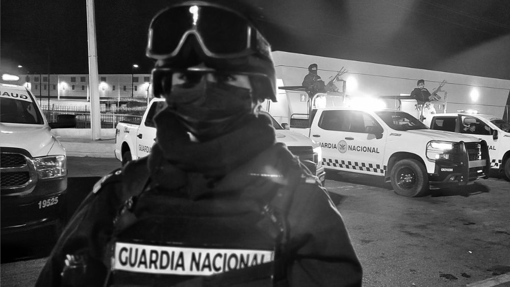 Guardia Nacional y Fiscalías catean 15 inmuebles en Guanajuato; hallan armas, droga y detienen a 24