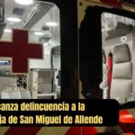 Apedrean ambulancia de Cruz Roja en San Miguel de Allende mientras traslada a un herido