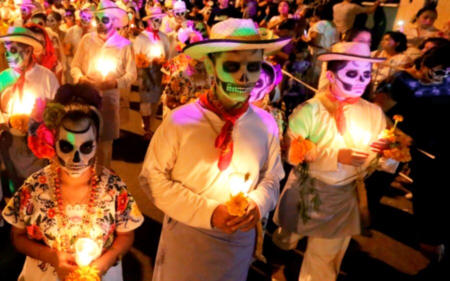 Vive la fiesta de los muertos en San Miguel de Allende, tendrán todo esto 👇