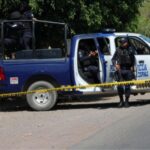 Civiles armados atacan a policías estatales en Juventino Rosas; elementos abaten a uno