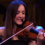Violinista Catriona Price viene a SMA para presentar un proyecto músical