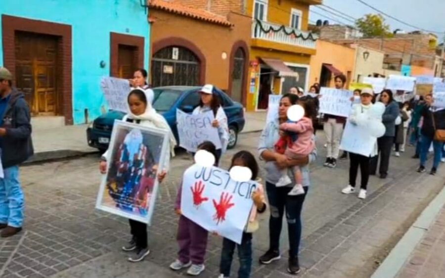 Marchan para pedir justicia por Anita y Lupita, adolescentes asesinadas en Dolores Hidalgo