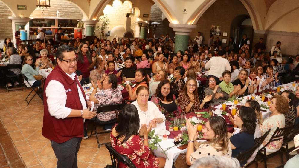 Osvaldo García, candidato a presidencia de SMA por Morena se reunió con mujeres de diversos sectores