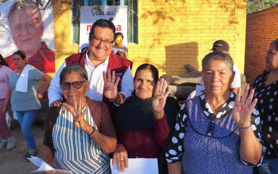 Osvaldo García visita comunidades de Cañajo, Puente del Carmen, Huizachal y Providencia de Sosnabar