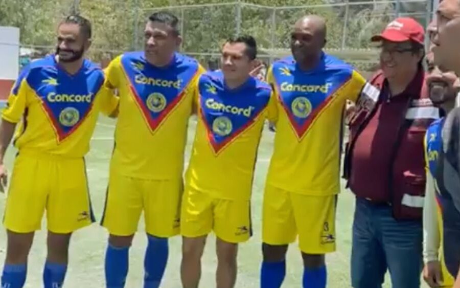 Dos abuelitas y ‘El Cucas’ intentan boicotear evento de las Leyendas del América en San Miguel de Allende