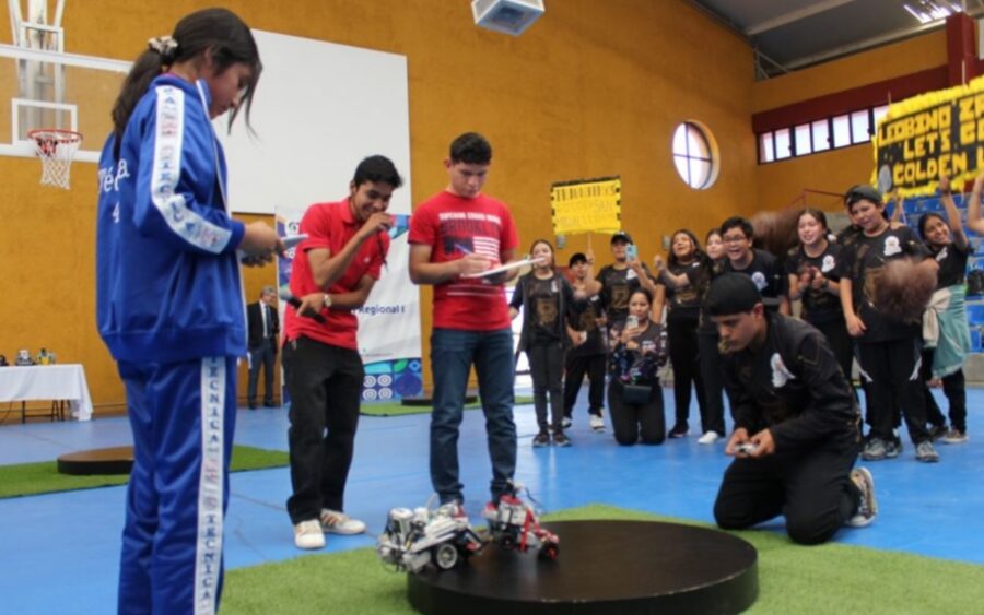 Participan niños sanmiguelenses en Torneo de Robótica Mini Zumo en Dolores Hidalgo