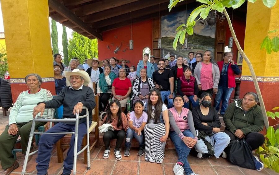 Celebran a los abuelos y abuelas en la comunidad de Santas Marías