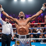 revive la emocionante revancha de jaime munguía, quien logró un triunfo contundente por decisión unánime frente a bruno surace. descubre los momentos clave de esta pelea que reafirma la dominancia de munguía en el ring.