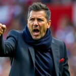 alessio lisci destaca la importancia crucial del enfrentamiento entre osasuna y levante: "este partido es una verdadera final, debemos ganar cueste lo que cueste". descubre las declaraciones y preparativos para este duelo decisivo.