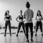 descubre los cinco ejercicios fundamentales que todo principiante debe dominar antes de probar pilates, según un instructor experto. mejora tu técnica y evita lesiones con estos consejos esenciales.