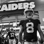 fernando mendoza, la estrella latina, llega con fuerza a los raiders de las vegas, marcando una entrada triunfal y prometiendo grandes momentos en el equipo.