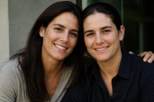 descubre la foto inédita de luz maría zetina y lorena ochoa juntas, que ha desatado rumores sobre un posible romance entre ellas. ¡entérate de todos los detalles aquí!