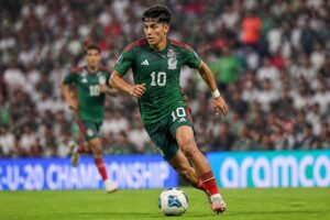 hugo camberos brilla con la selección méxico sub-20 y vuelve a atraer la mirada de los grandes clubes europeos con su talento excepcional.