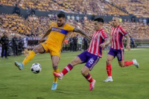 sigue en vivo y gratis el partido de tigres vs atlético de san luis hoy sábado 25 de julio. no te pierdas las emociones y resultados al instante.