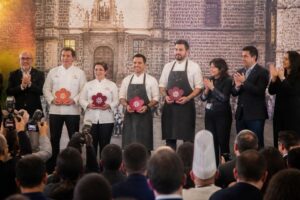 turismo otorga las codiciadas placas michelin 2026 a los restaurantes más destacados de puebla, reconocidos por su excelencia culinaria y servicio de primera.