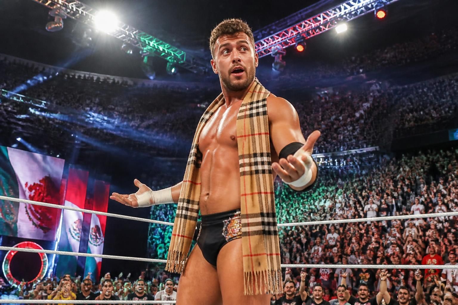 descubre los resultados y evaluaciones de aew grand slam méxico (8/5/26), donde mjf sorprende con una aparición inesperada que dejó a todos impactados.