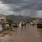 el suroeste de estados unidos, afectado por graves inundaciones, se prepara para nuevas lluvias mientras persiste el riesgo de más daños.