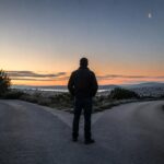 descubre cómo la luna menguante de esta semana puede ayudarte a reflexionar y tomar una gran decisión con mayor claridad.