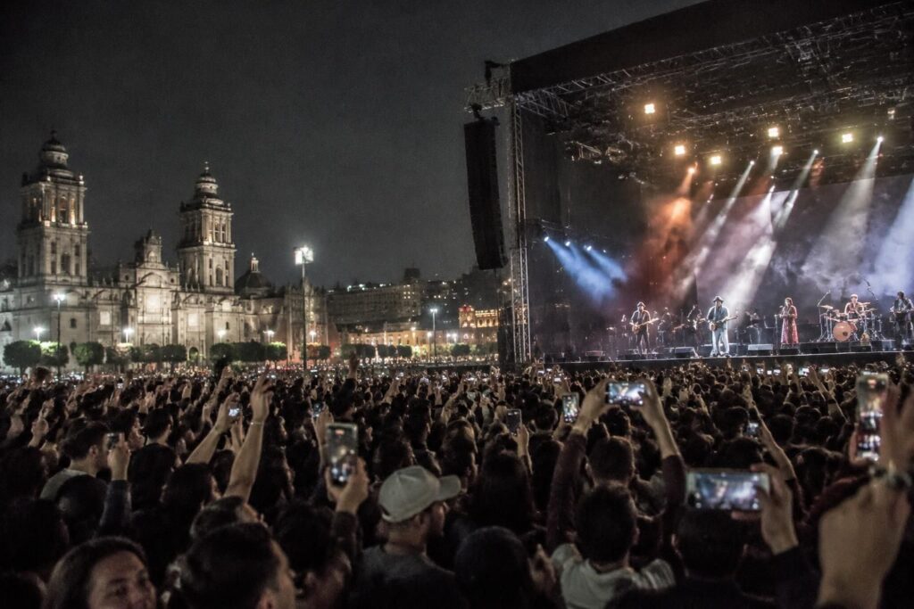 descubre qué artistas llevaron a más visitantes a la cdmx con sus conciertos en 2026 y cómo su música impulsó el turismo en la capital.