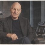 patrick stewart, protagonista de star trek y x-men, no ha muerto a los 86 años: desmentimos el rumor falso sobre su fallecimiento.