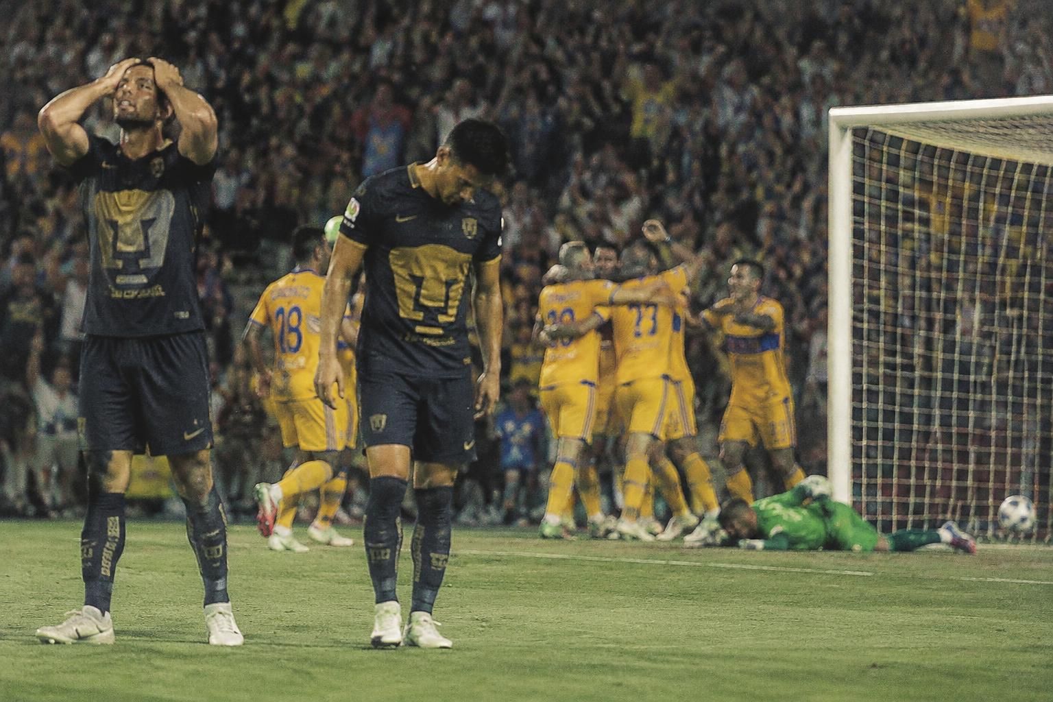pumas dejó escapar la victoria ante tigres y complicó sus aspiraciones de clasificar a la liguilla. conoce los detalles del partido y lo que sigue.