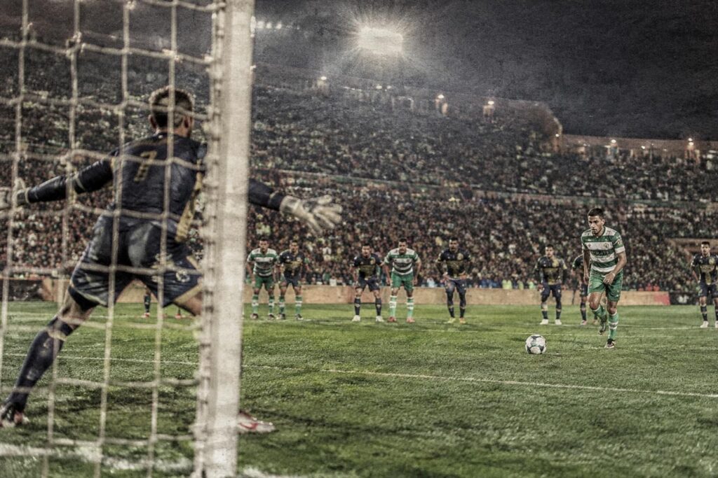 sigue santos vs. pumas en vivo en la jornada 13: disfruta la emoción del partido y conoce los detalles del nuevo penal para la laguna.